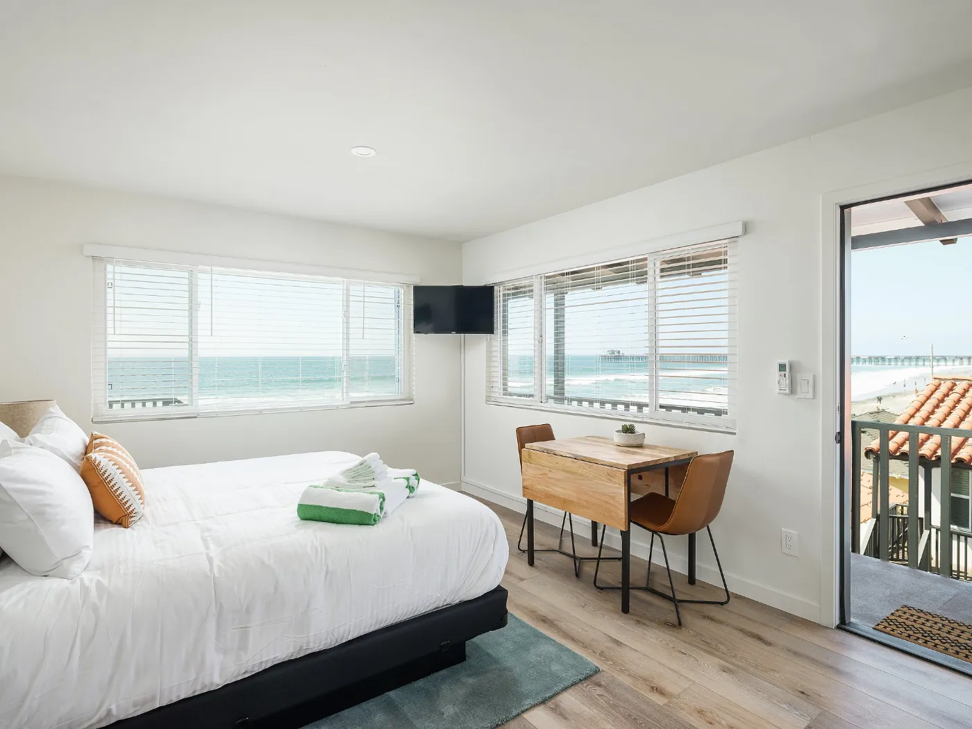 Ocean View King Studio photo