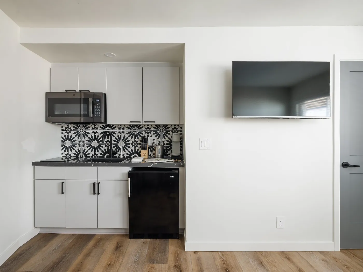 Ocean View Queen Suite photo